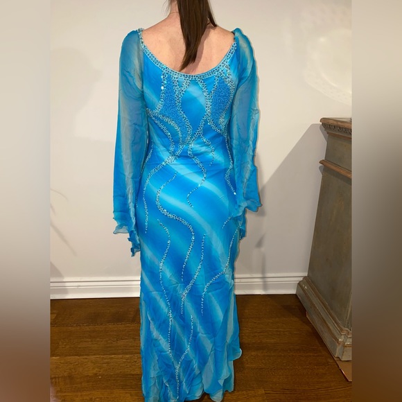 Beaded dress - Picture 2 of 9